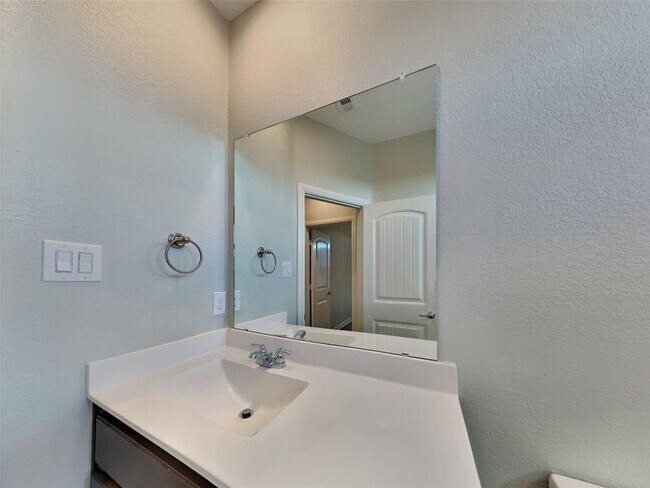 Building Photo - 5BR/4BA | Updated Single Family Home | 2-Car Garage | Gated backyard