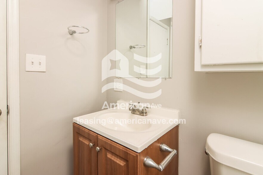 Building Photo - 154 Pine Cir