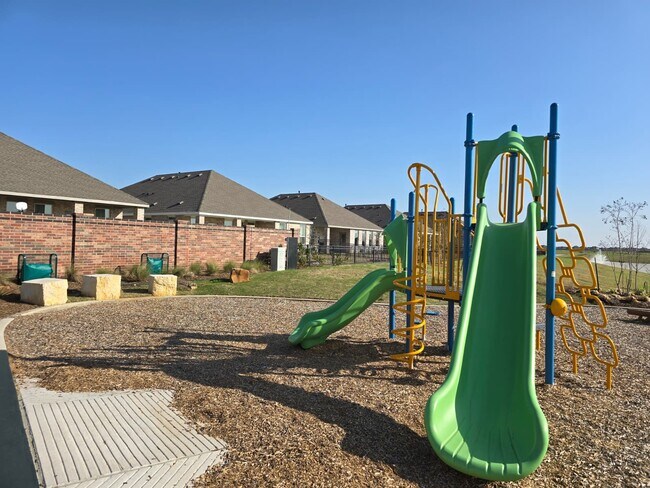 Building Photo - 3061 Avenida Sonoma Dr