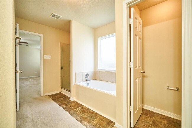 Building Photo - 3019 Zephyr Glen Way