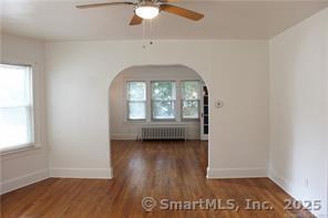 Building Photo - 44 Bird St