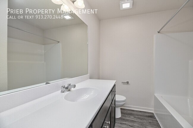 Building Photo - 3209 N 103rd Pl