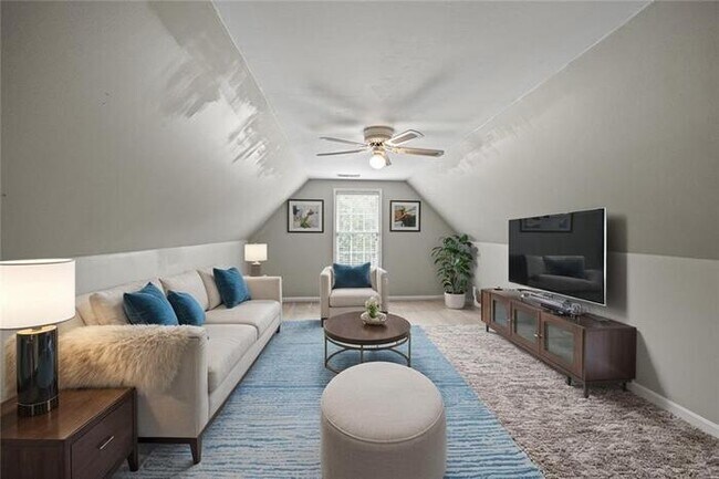 Building Photo - House 4 Beds 2 Baths