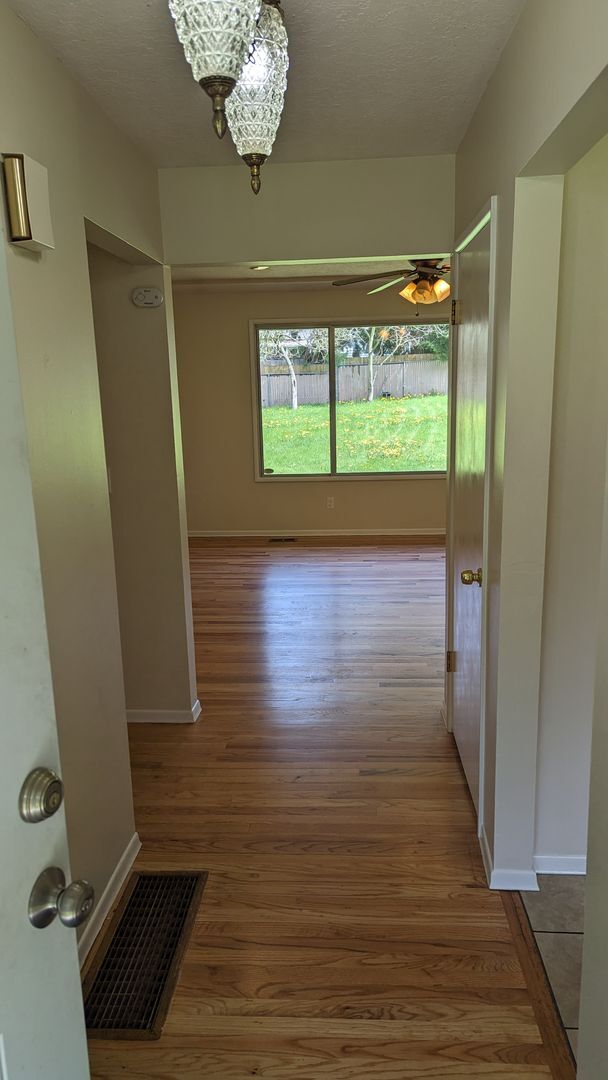 Building Photo - Spacious Three Bedroom with Large Backyard...