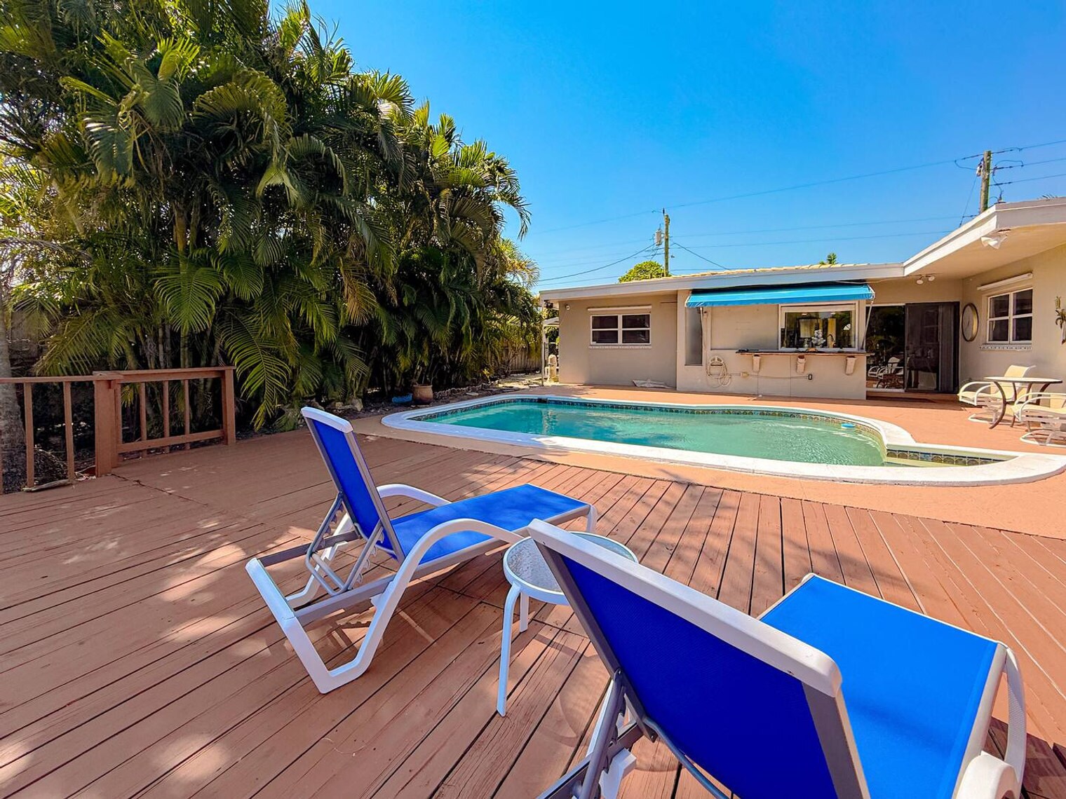 Building Photo - 3672 NW 18th Ave