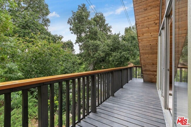 Building Photo - 10250 Seabury Ln