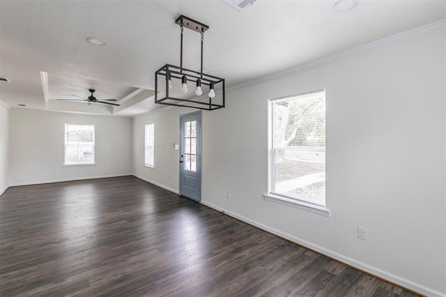 Building Photo - 2208 Gurley Ave