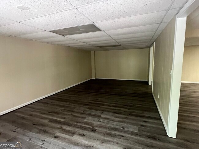 Building Photo - 222 Lacey Ln