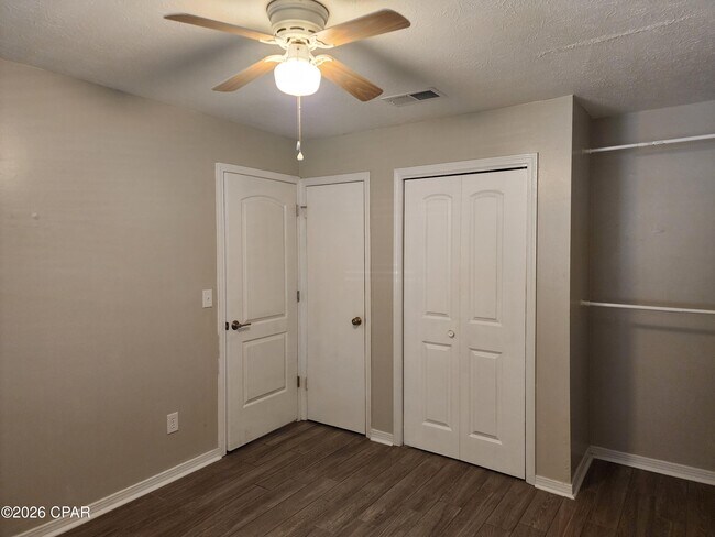 Building Photo - 6568 Harbour Blvd