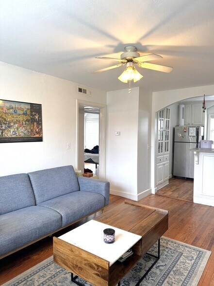 Building Photo - 529 Whitham Ave