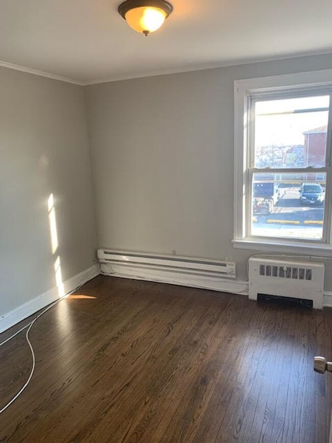 Building Photo - 62 Pulaski