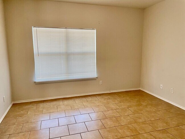 Building Photo - 112 Cowboy Cove