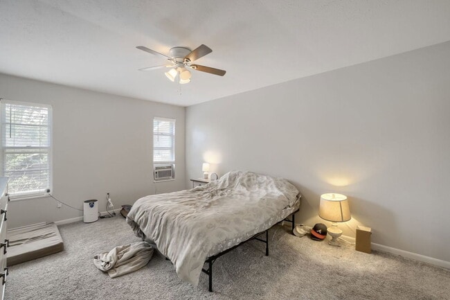 Building Photo - 6629 Zang Cir