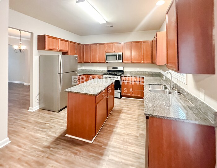 Building Photo - 2585 Kolb Manor Cir SW