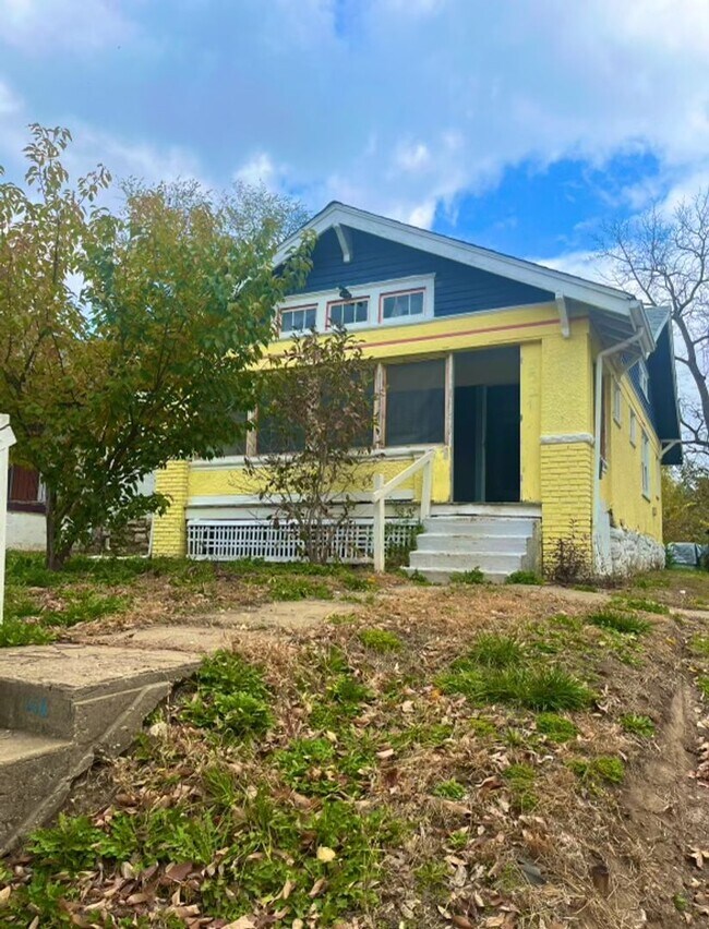 Building Photo - Cozy 2 bedroom 1 bath