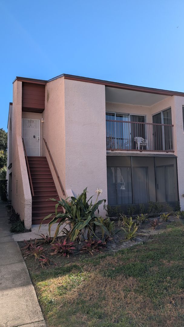 Building Photo - Complete remodeled  2 bedrooms 2 baths with balcony