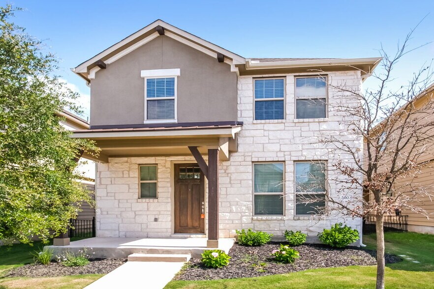 Primary Photo - 200 Diamond Point Dr