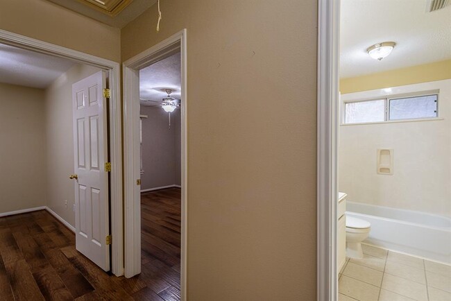 Building Photo - 19 Wild Orchid Ct