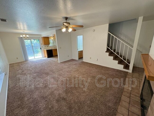 Building Photo - 2408 W Packwood Dr