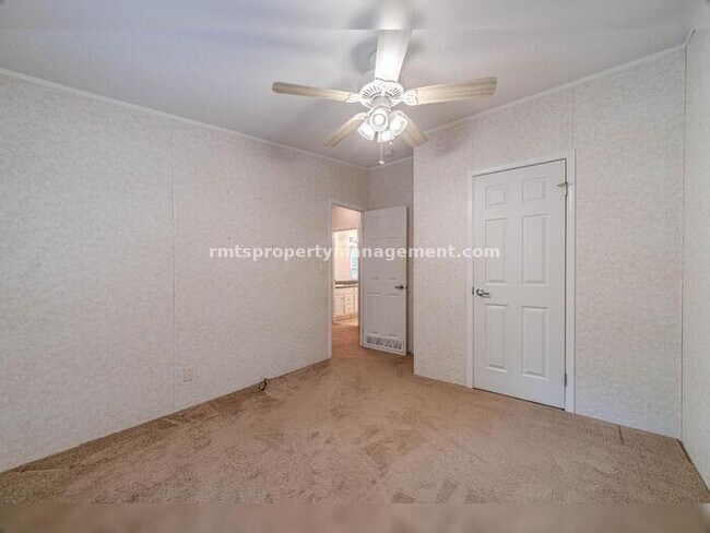 Building Photo - A COUNTRY DREAM! 4BR, 2BATH MANUFACTURED HOME, $1650./month