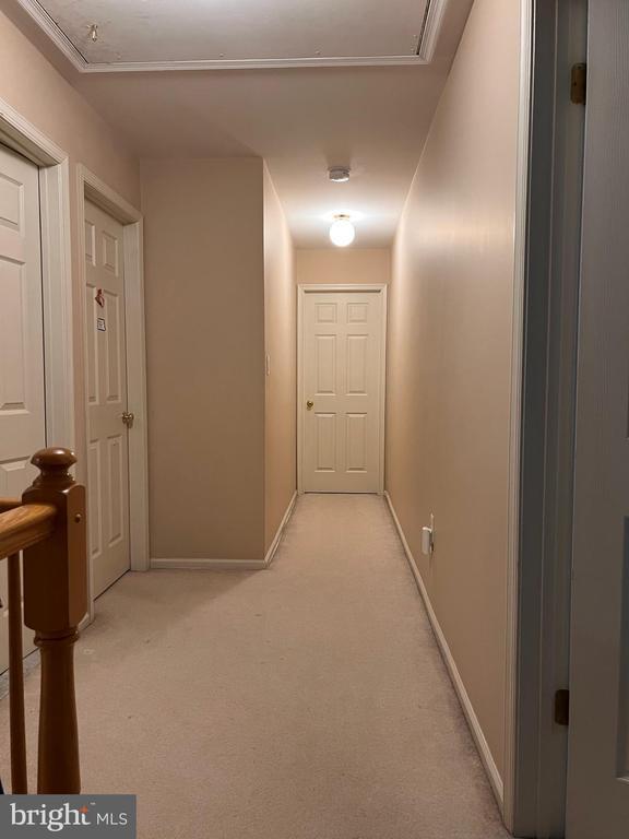 Building Photo - 709 Pebble Creek Ct