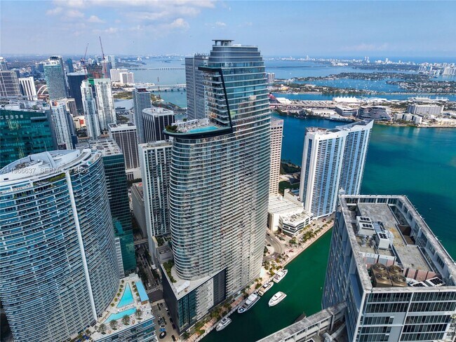 Building Photo - 300 Biscayne Blvd Way