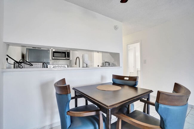 Building Photo - 777 NW 155th Ln