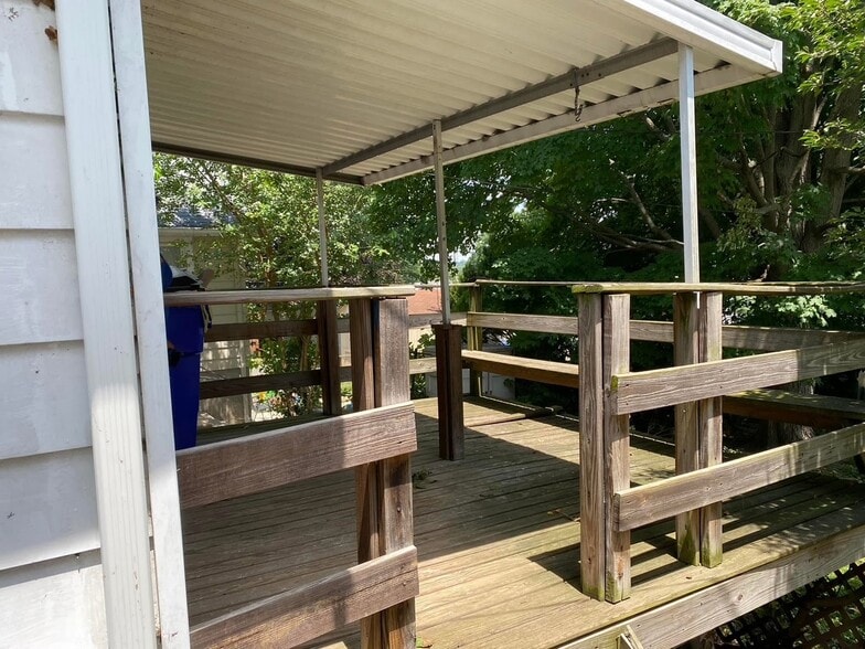 Building Photo - 958 N F St