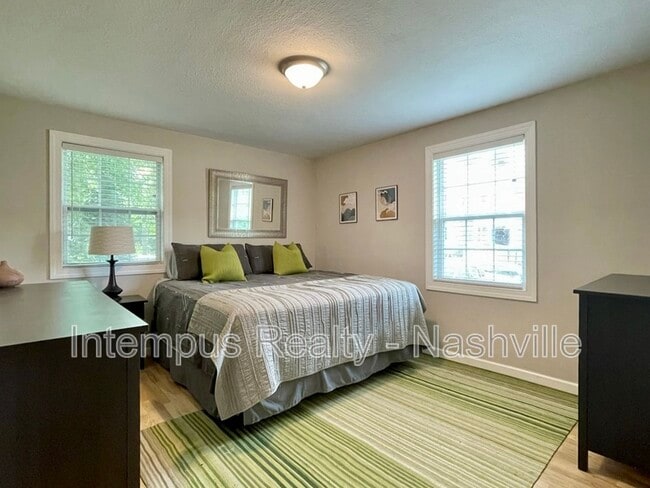 Building Photo - 120 Lucile St