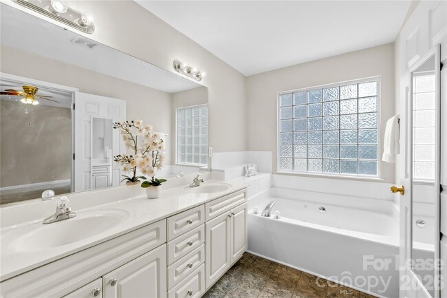 Building Photo - 108 Woodstork Cove Rd