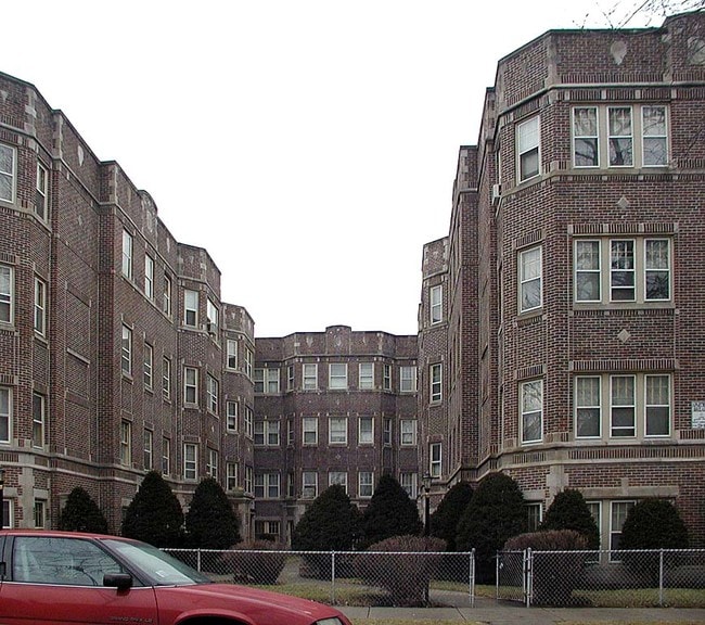 Primary Photo - 8316-8324 Ingleside