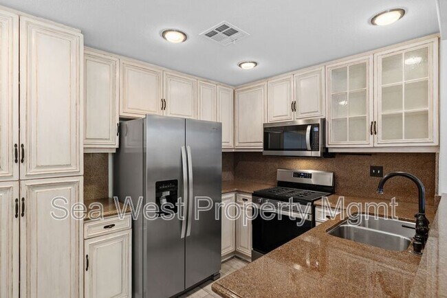 Building Photo - 12614 Carmel Country Rd