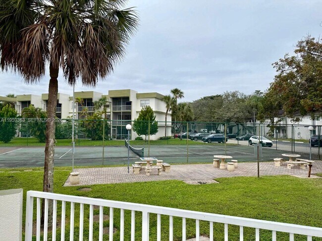 Building Photo - 4205 N University Dr