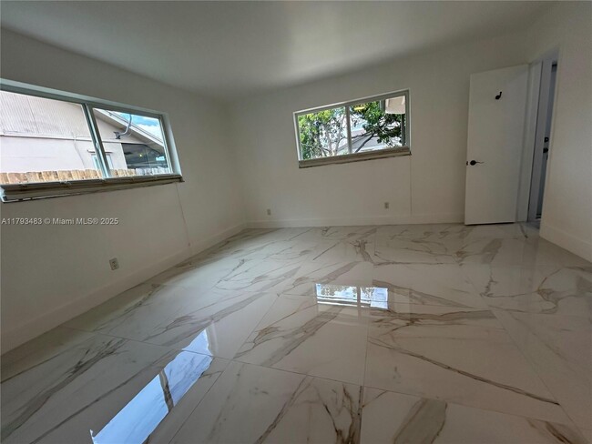 Building Photo - 11751 SW 52nd Ct