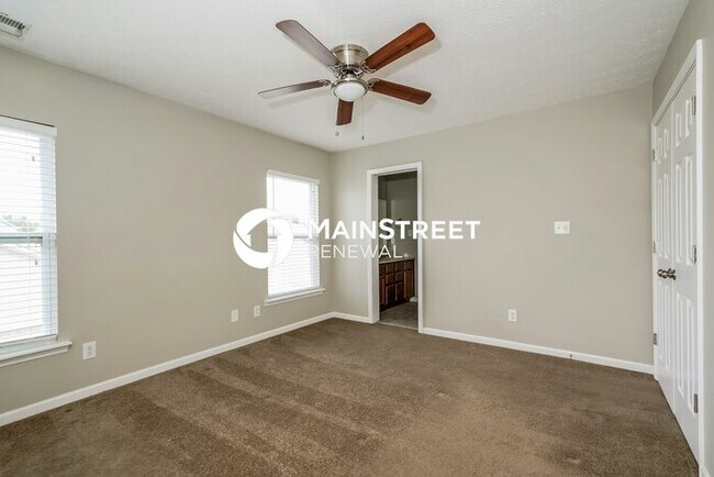 Building Photo - 3 Bedroom Pet-Friendly Home in Indianapoli...