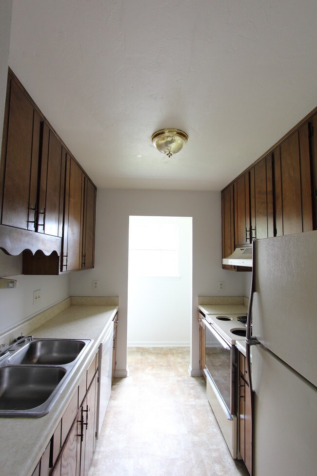 Willow Bend 1594 Willow Bend Way Tallahassee FL 32301 Apartment Finder