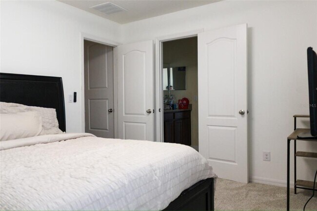 Building Photo - 12927 Boggy Pointe Dr