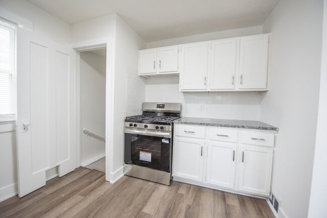 Building Photo - 1937 Washington Ave