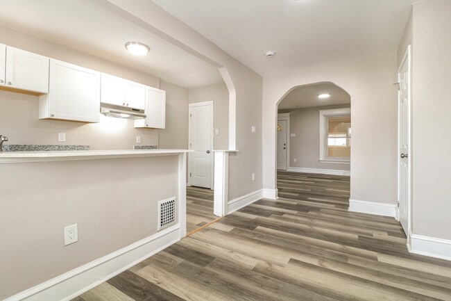 Building Photo - 2535 S Millick St