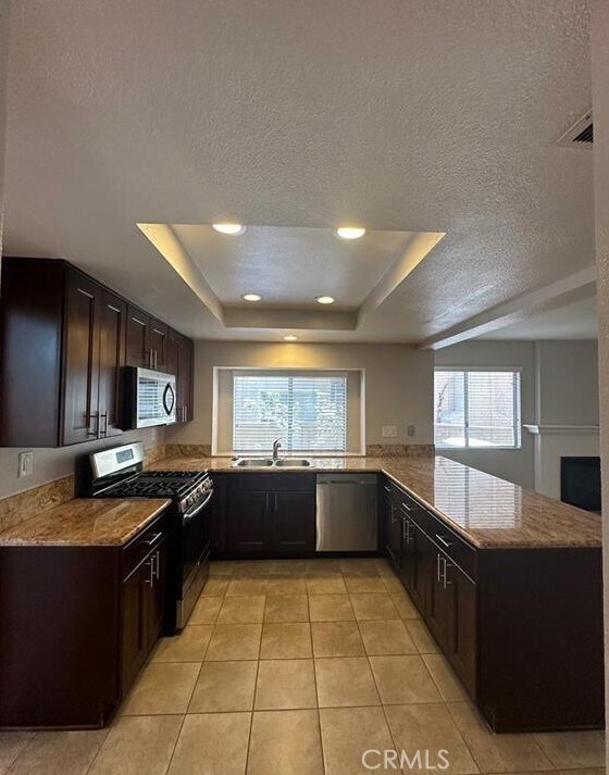 Building Photo - 3500 Autumn Walk Dr