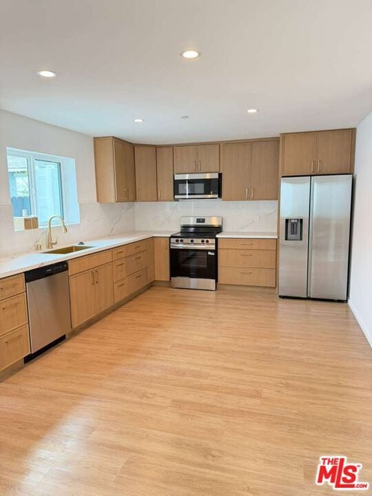 Building Photo - 5417 Gentry Ave