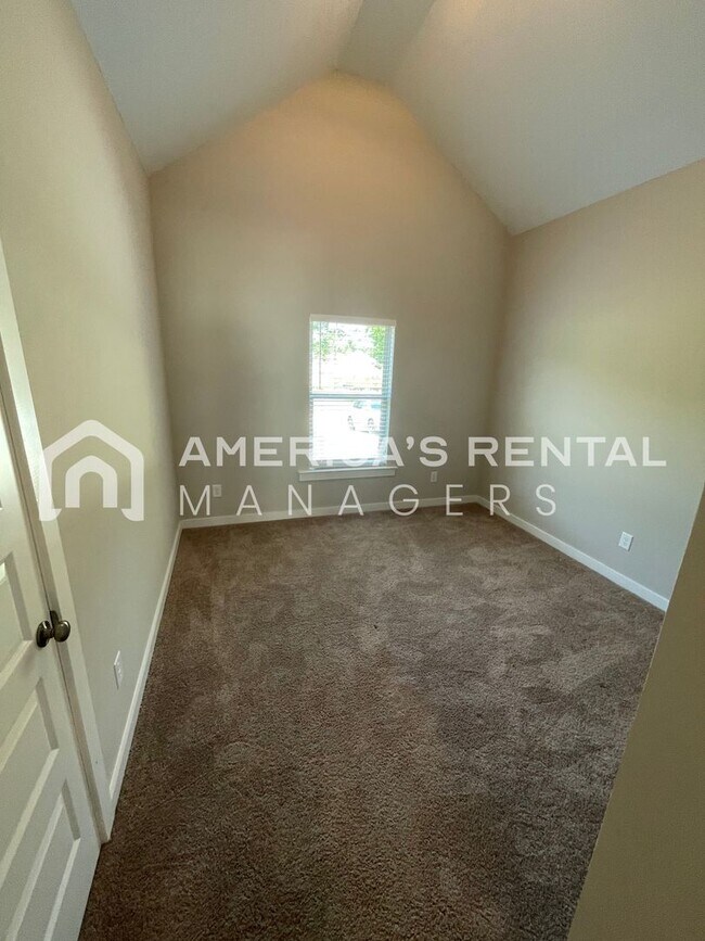 Building Photo - Home for Rent in Jasper, AL!!!  View with 48 Hours Notice!