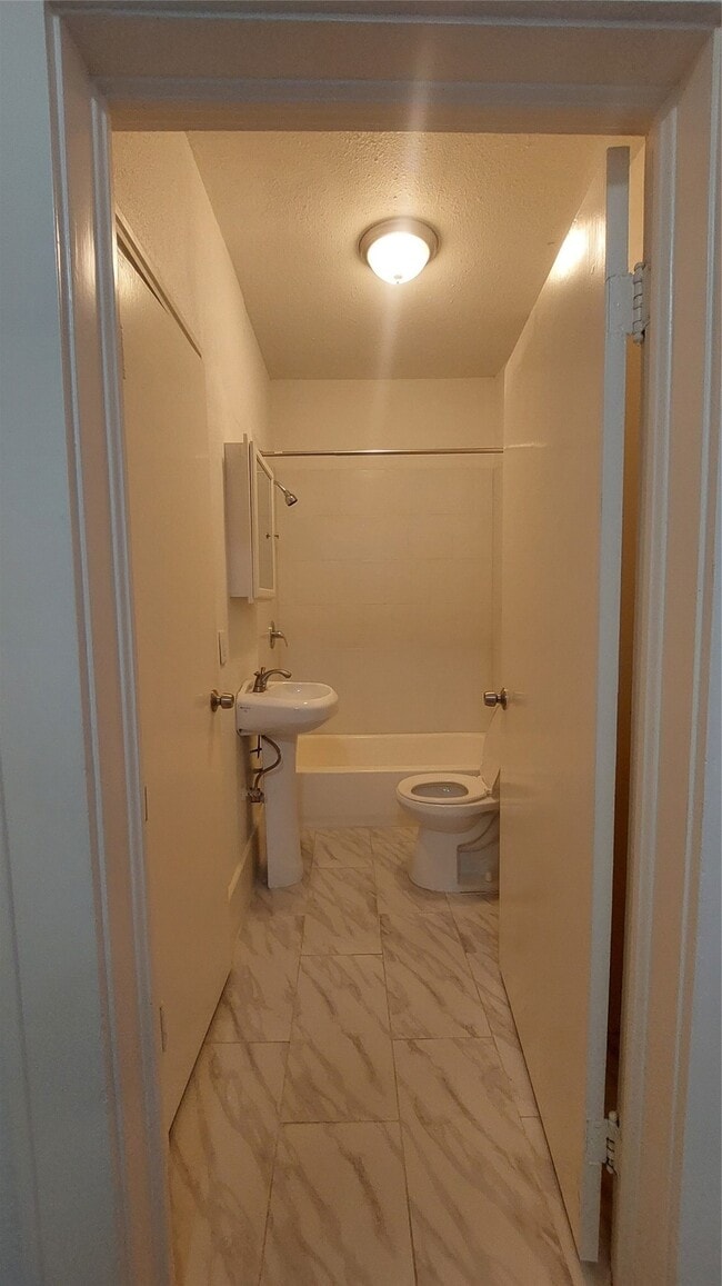 Building Photo - 3717 Audubon Pl