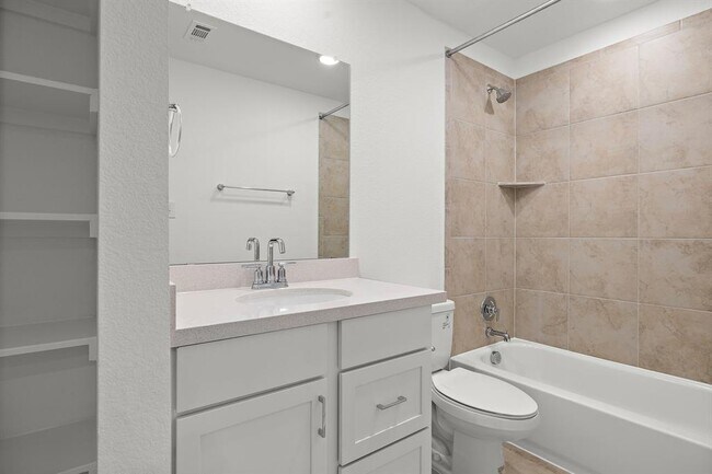 Building Photo - 307 Flowers Ave
