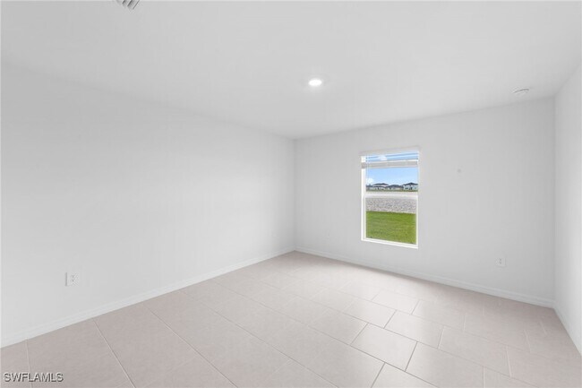 Building Photo - 17627 Paradiso Wy