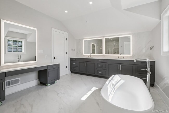 Building Photo - 15 High Point Terrace