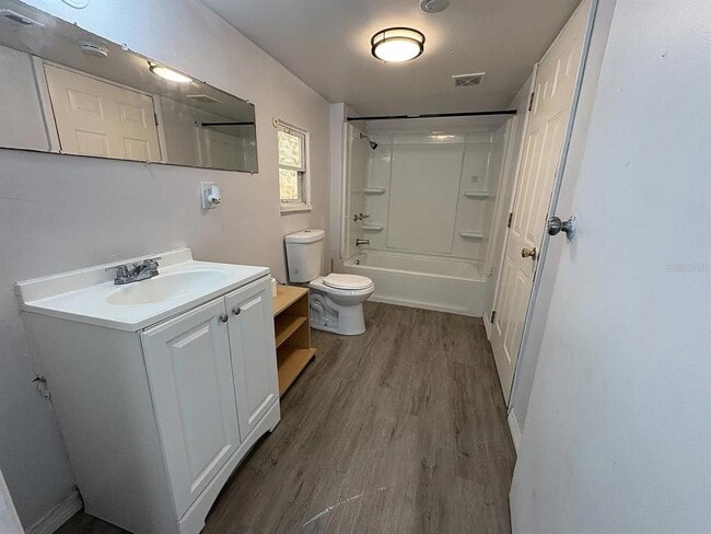 Building Photo - 227 Marveline Dr