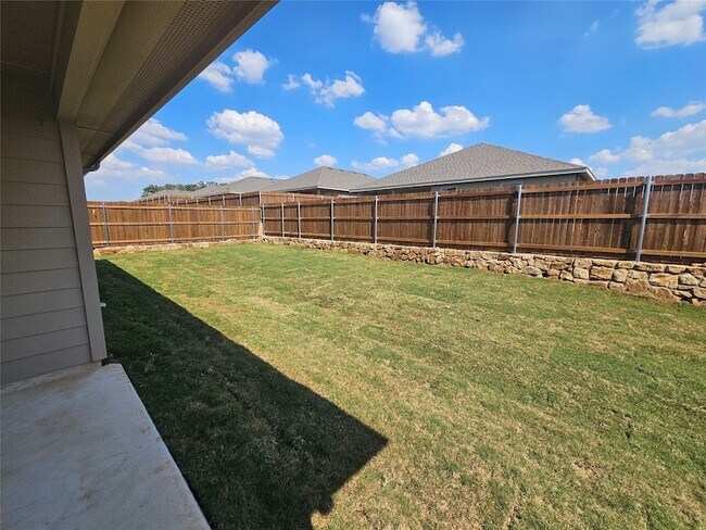 Building Photo - 417 Blanco Dr