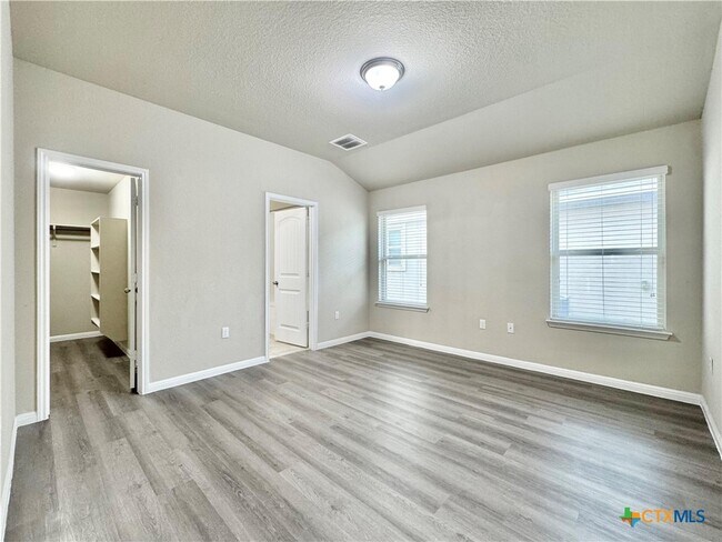 Building Photo - 1024 Britt Ln