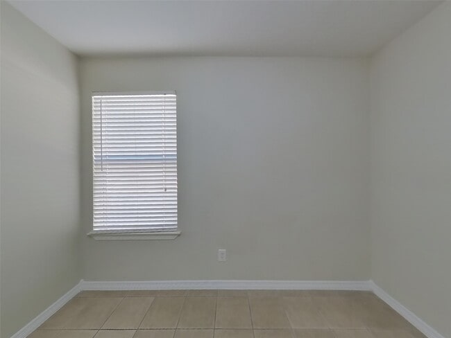 Building Photo - 1414 Ashway St